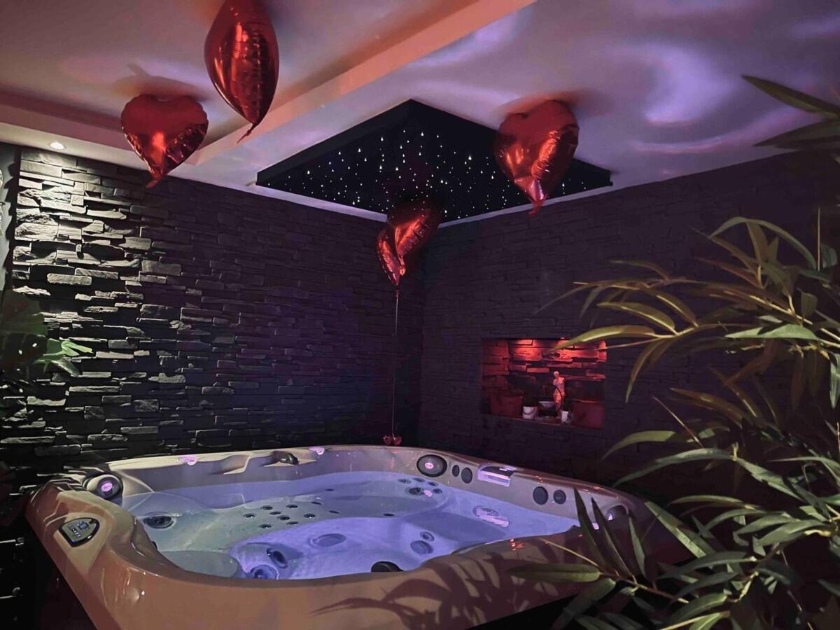 O Venus Spa Sin-le-Noble Экстерьер фото